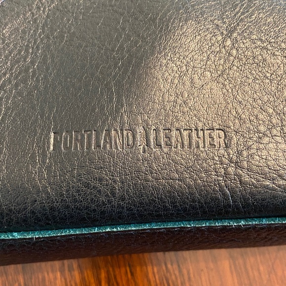 Portland Leather Goods Boreal Blue Green Small Naomi Shoulder Crossbody Bag - Picture 2 of 10